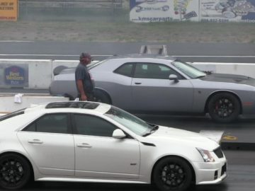 2016 Hellcat battles CTS-V Cadillac-1/4 mile drag race