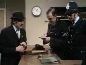 Monty Python – Silly Voices at the Police station