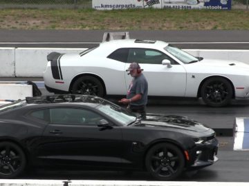 New 2016 Camaro SS vs 2015 Scat Pack Dodge Challenger-1/4 mile drag race