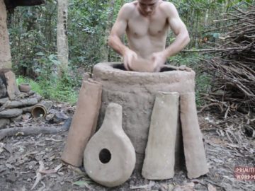 Primitive Technology: Termite clay kiln & pottery