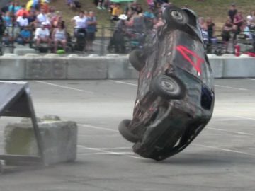 The world’s most stupid sport-rollover my car