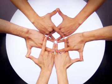 v